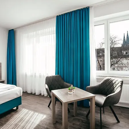 Haus Am Dom - Apartments Und Ferienwohnungen Kolonia Zewnętrze zdjęcie